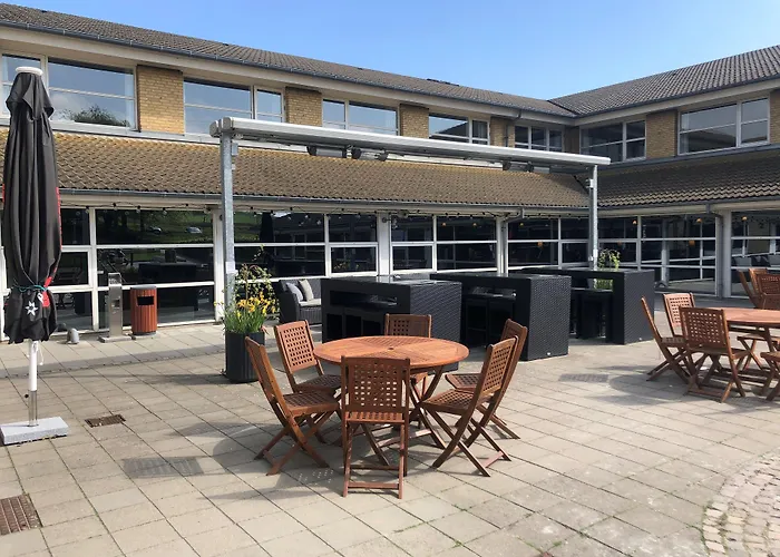 Horisont & Konference Hotel 3*