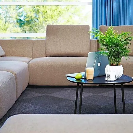 Horisont & Konference Hotel 3*