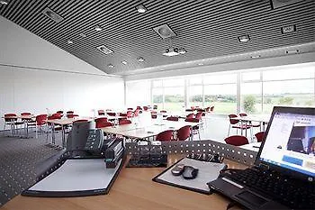 Horisont & Konference Hotell 3*
